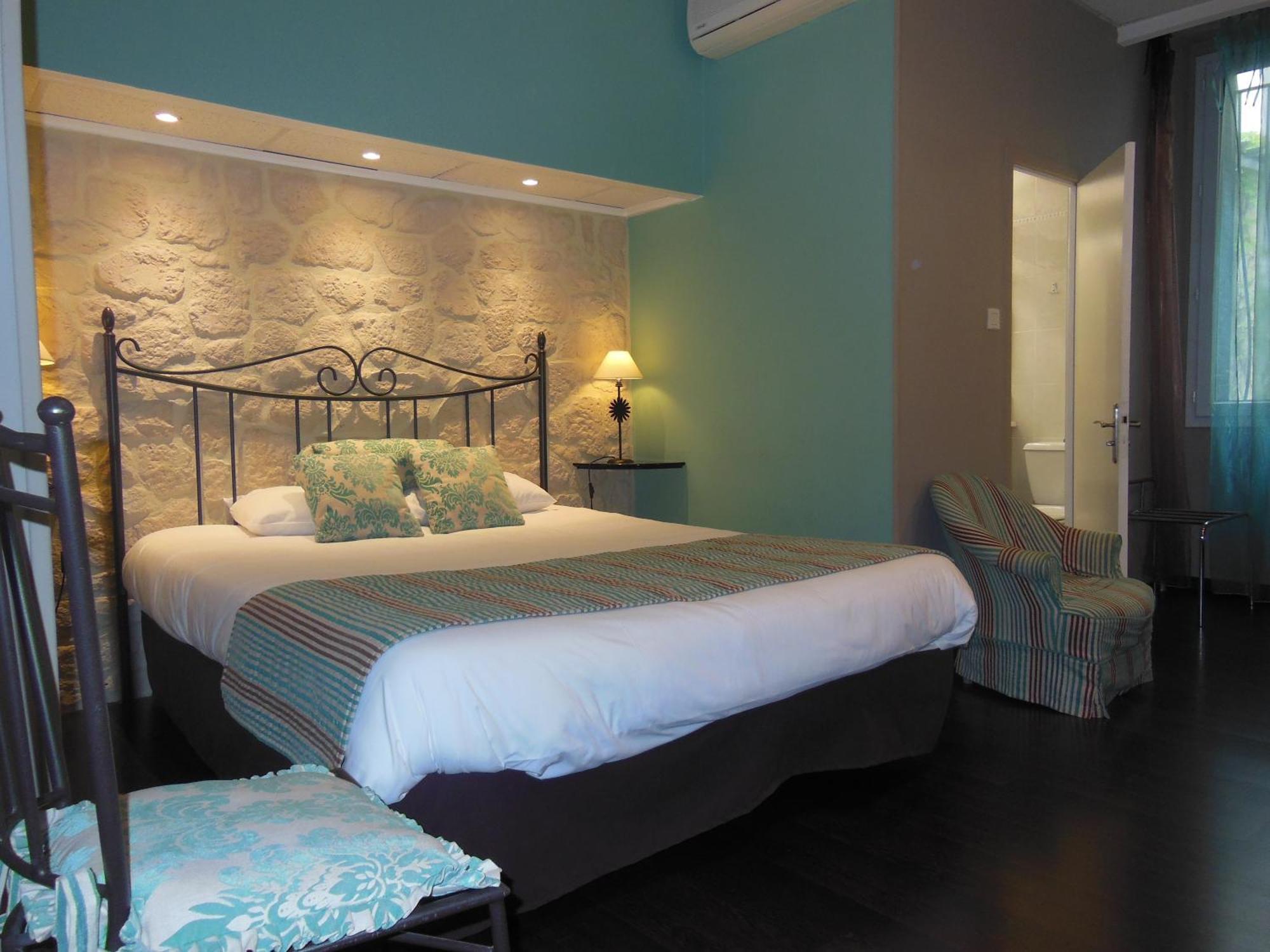 Logis Hotel Le Glacier Оранж Номер фото