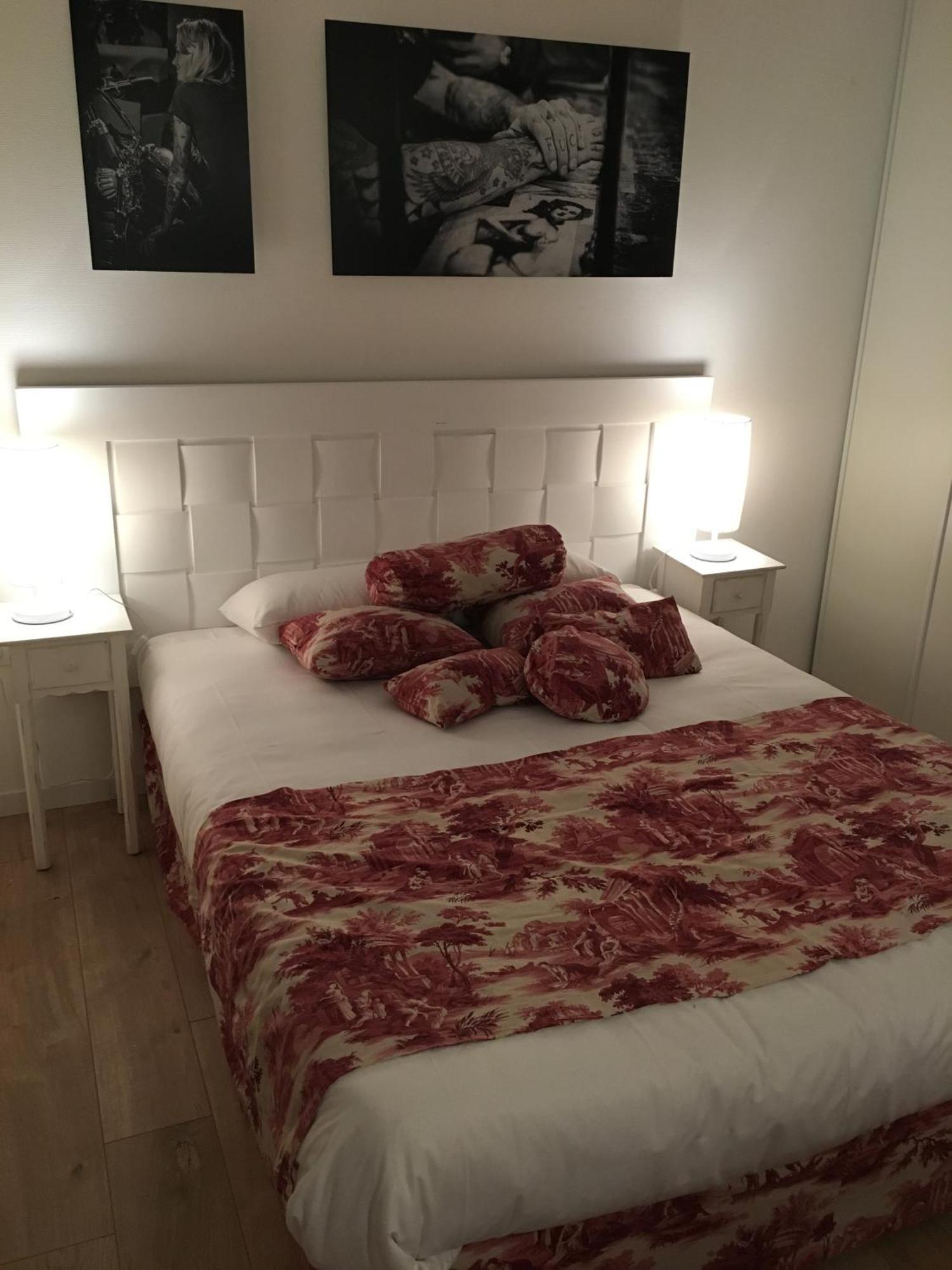 Logis Hotel Le Glacier Оранж Номер фото